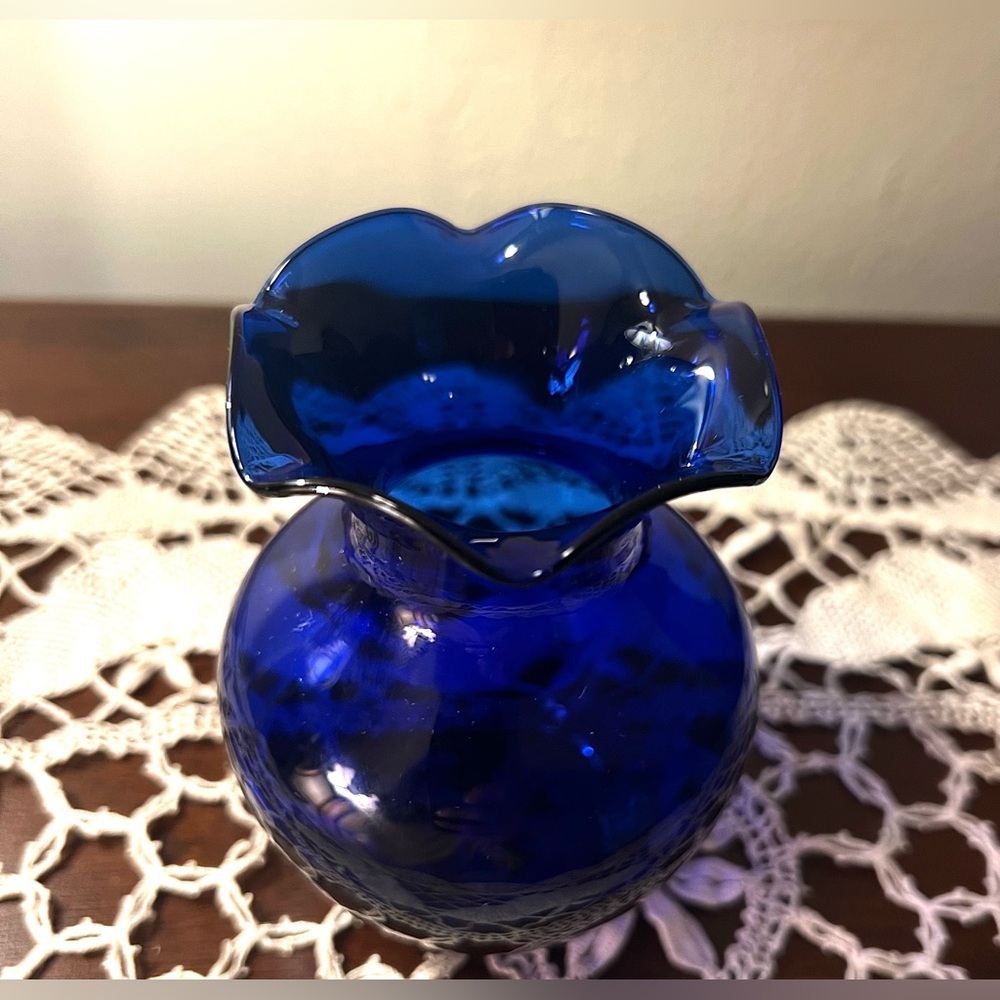Vintage MCM Cobalt Blue Art Glass Vase • Black Ruffled Rim 4.5” - Picture 2 of 7